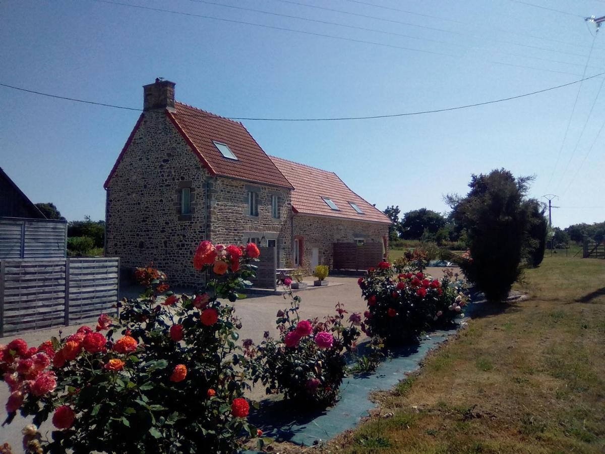 La Ferme D' Emerentine Bacilly Exterior photo