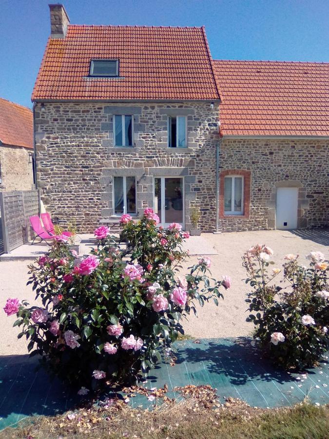 La Ferme D' Emerentine Bacilly Exterior photo